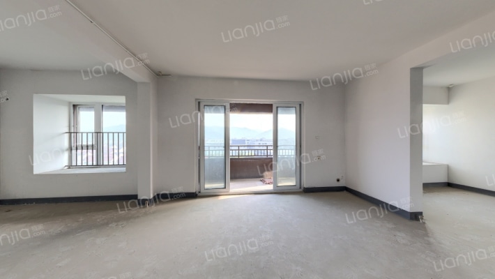 蓝光和雍锦府二手房实景图