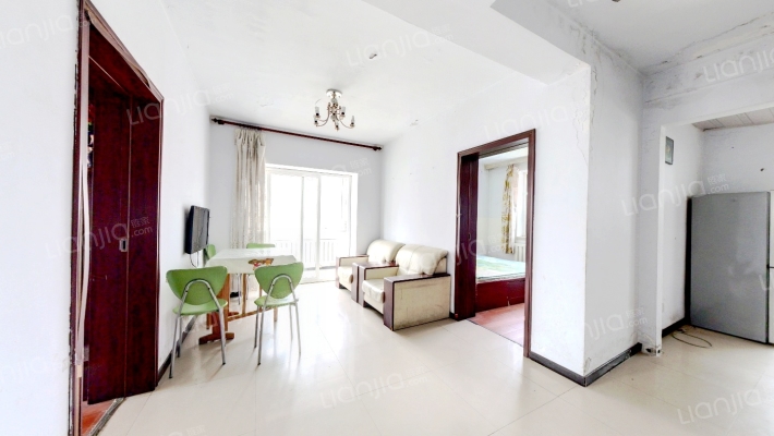 彤利山水绿阁二手房实景图