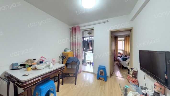 冠城大通蓝郡二手房实景图