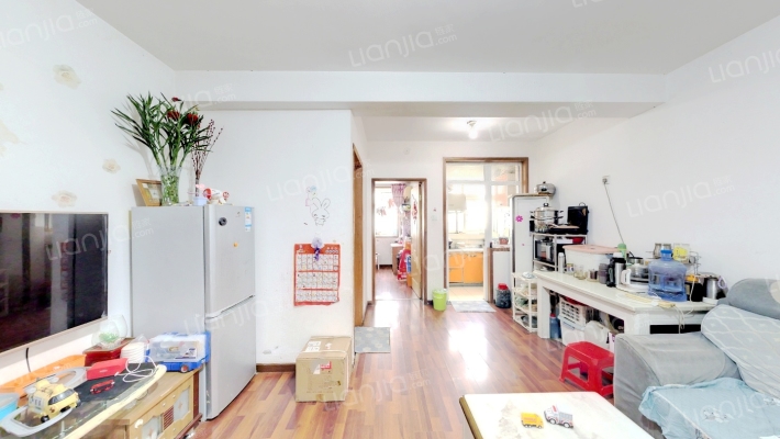 青年居易小区二手房实景图
