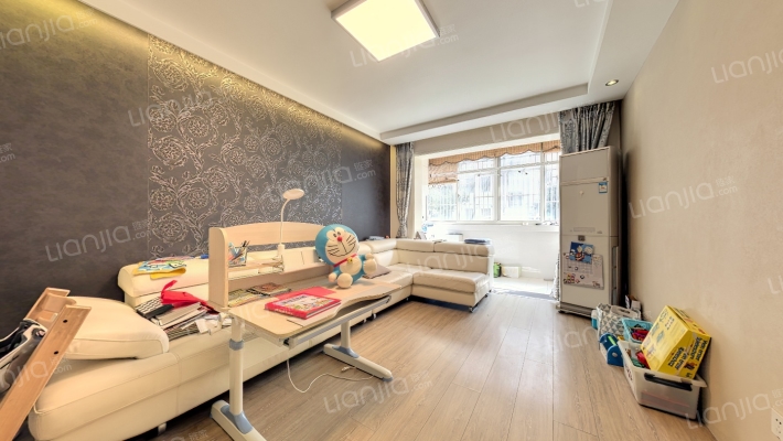 奥森花苑二手房实景图