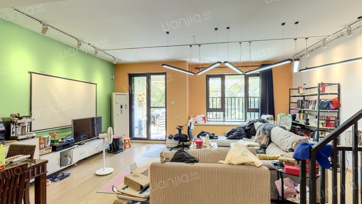 华润佘山九里(二期)二手房实景图