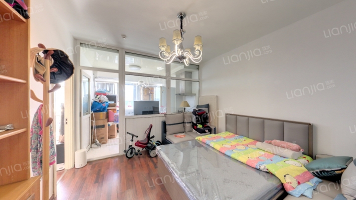 东晶国际二手房实景图