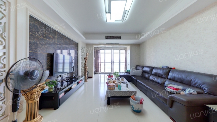 中渝滨江壹号C区二手房实景图