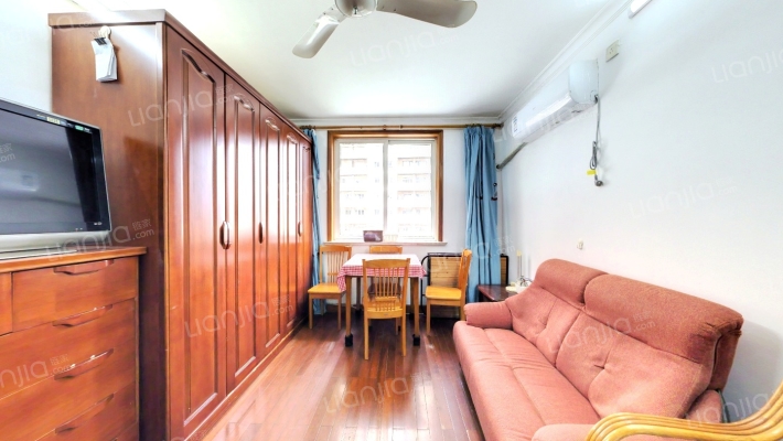 长乐路1131弄二手房实景图