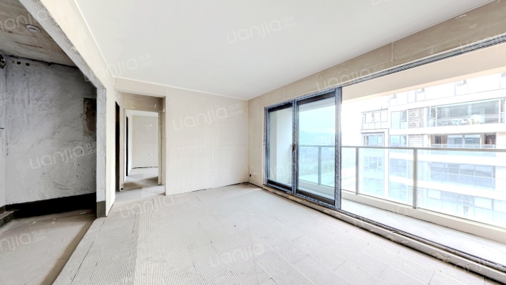 天宸誉璟二手房实景图