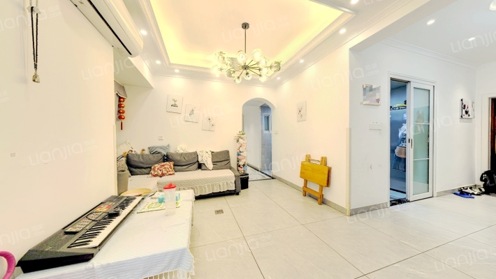 泽瀚峰景二手房实景图