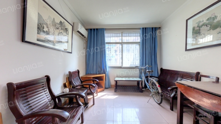 园艺小区二手房实景图