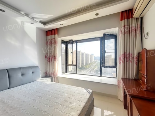 整租·合景峰汇五期 4室2厅 南