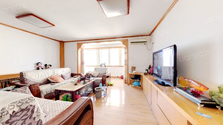 聚豪广场二手房实景图