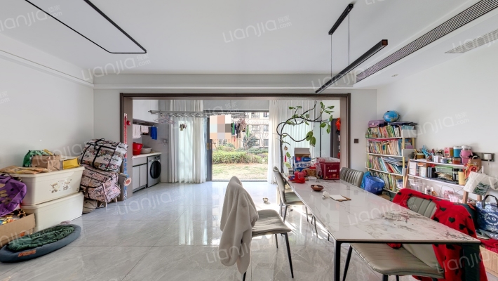 金鹏壹品天成二手房实景图