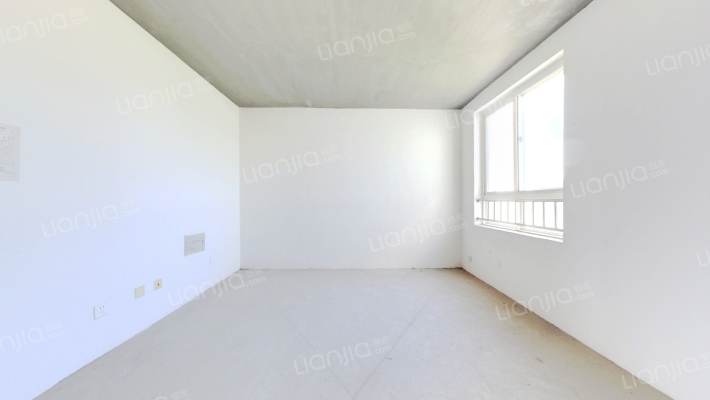 高山华府二手房实景图