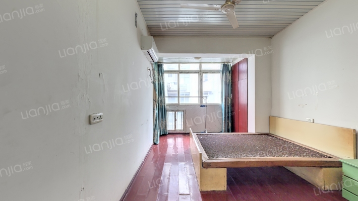 新江岸一村二手房实景图