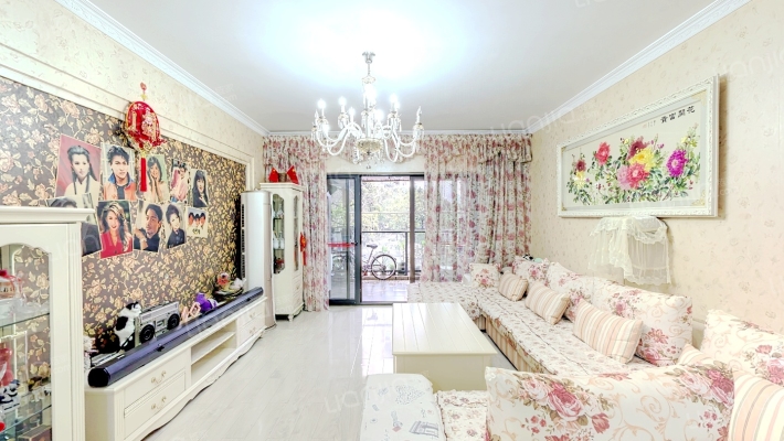 保利公园198丁香郡二手房实景图