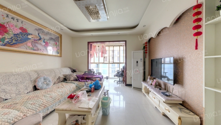 蓝色港湾一期二手房实景图