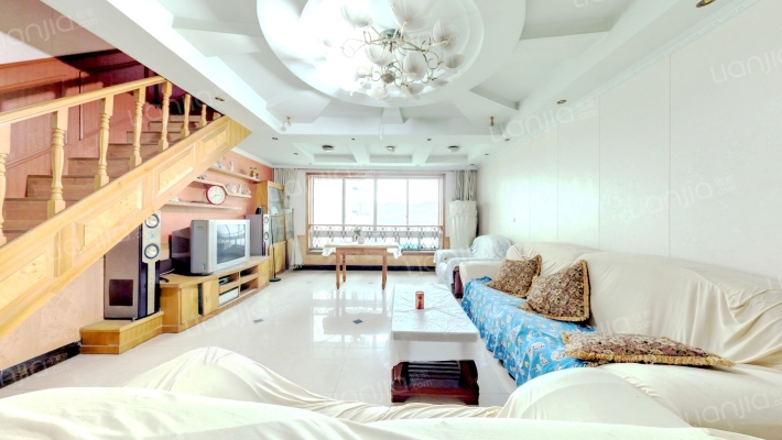 世纪大厦二手房实景图