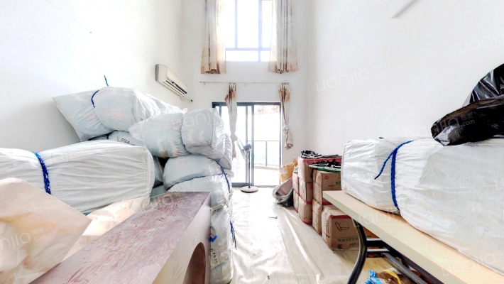 曼氏银洲花园二手房实景图