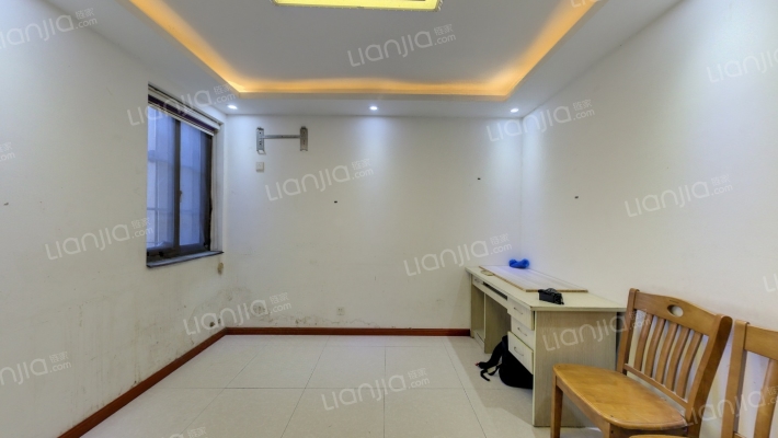 龙腾阁小区二手房实景图