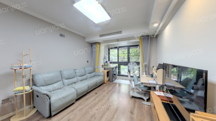 水岸格林二手房实景图