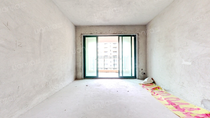 臻华花园二手房实景图