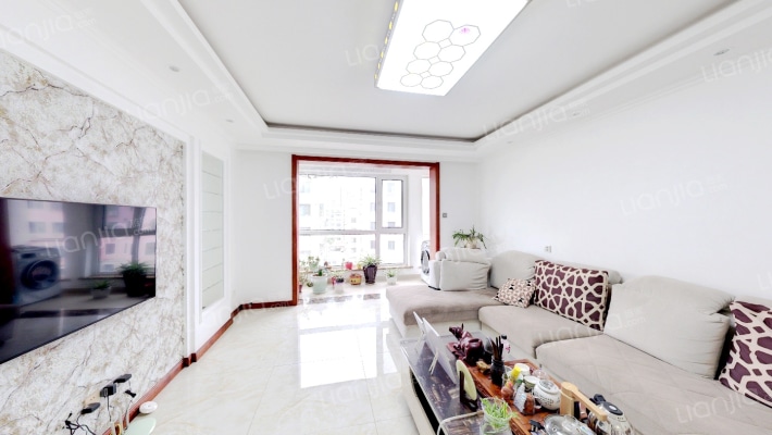 假日风情二手房实景图