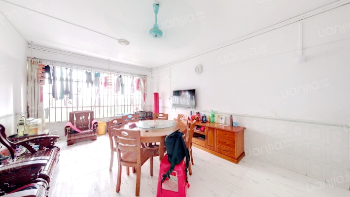 华悦名居二手房实景图