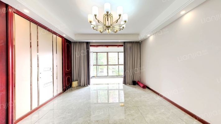 贵安新天地贵盛苑二手房实景图