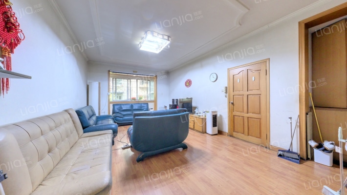 龙王庙南街19号二手房实景图