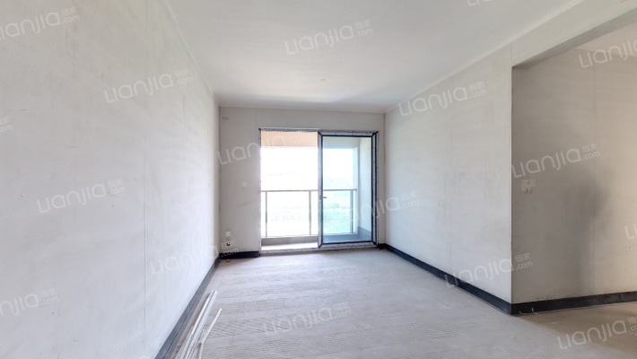 融创云湖十里D区二手房实景图