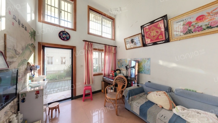 隐学山庄二手房实景图