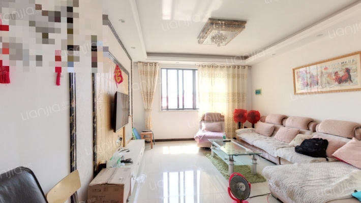 颐澜湾小区二手房实景图