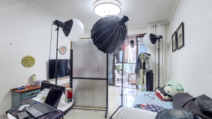 保利城一期二手房实景图