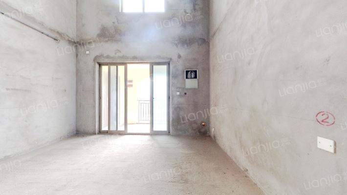 庆隆南山高尔夫国际社区叠滟岭二期二手房实景图