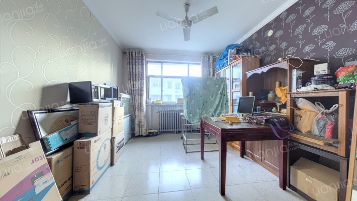 石油公司家属院二手房实景图