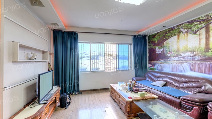 龙庆街二手房实景图