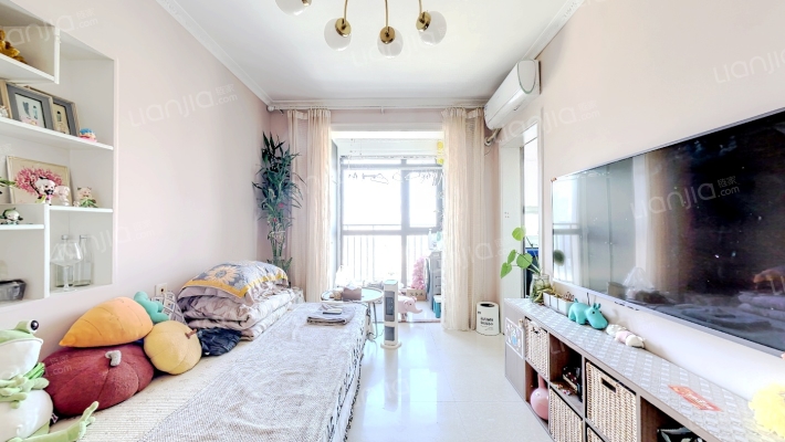 建业香槟圣园二手房实景图