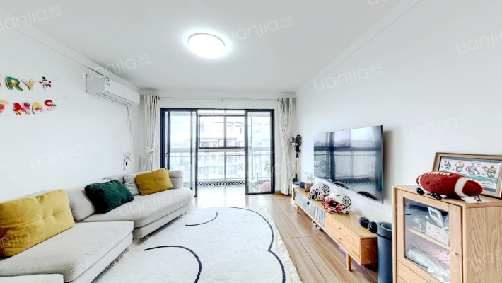 亚青城二手房实景图