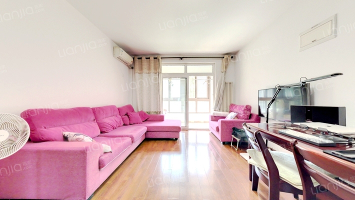 加州水郡三期二手房实景图