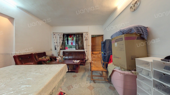 新怡邨二手房实景图