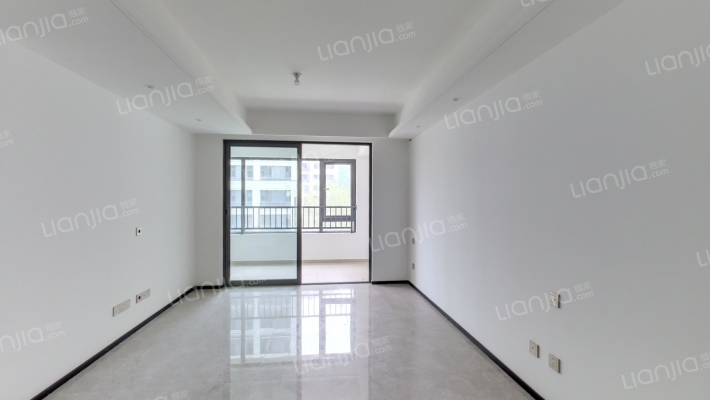 高速信达时代星河南区二手房实景图