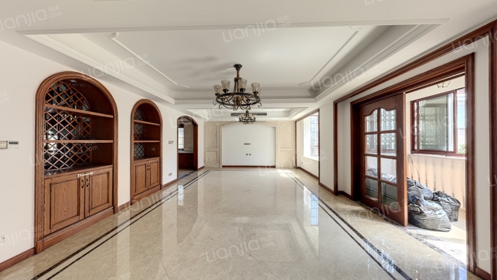 卫山景苑二手房实景图