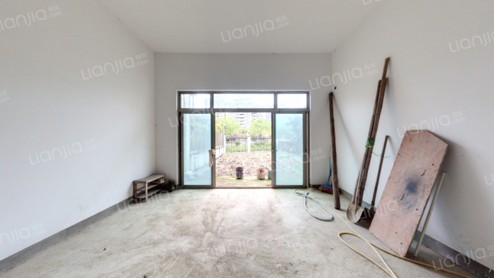 上城湾畔C区别墅二手房实景图