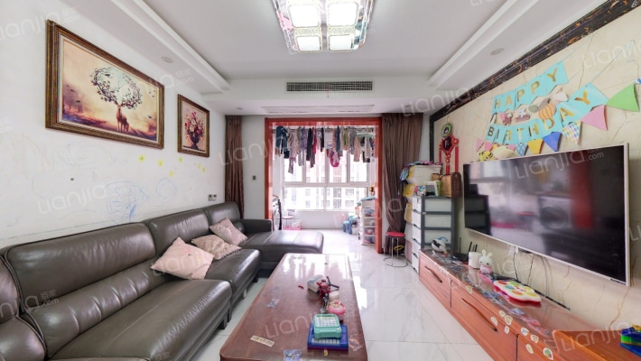 招商依云郡二手房实景图