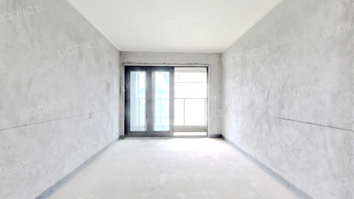 融创溪山春晓三期二手房实景图