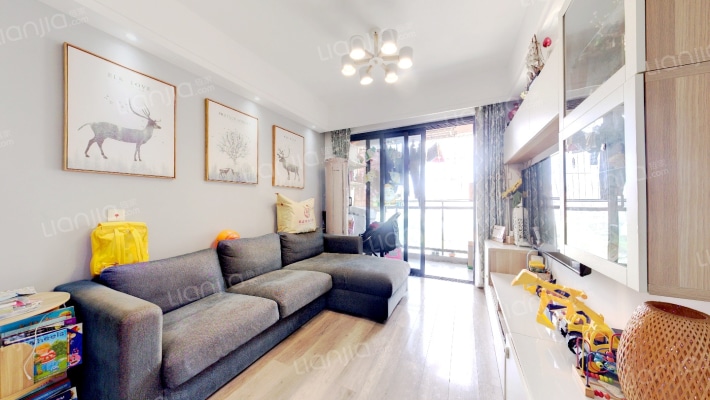 英郡假日广场二手房实景图