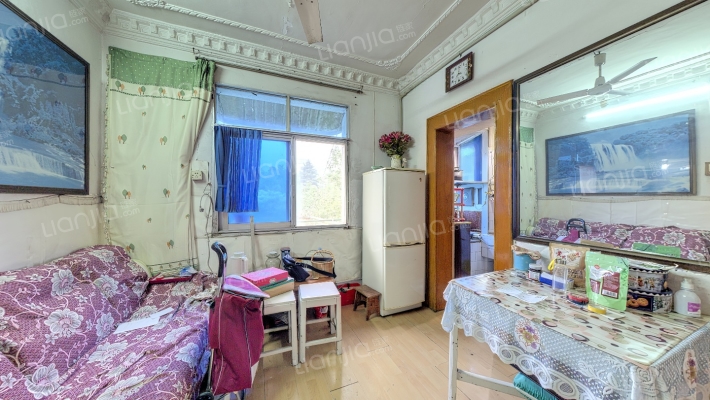 八一路电信宿舍二手房实景图