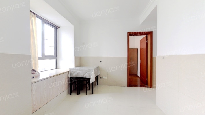 新和嘉苑二手房实景图