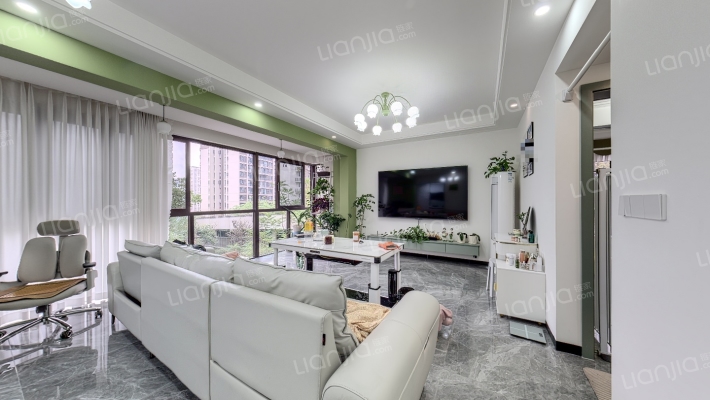 海纳九龙二手房实景图