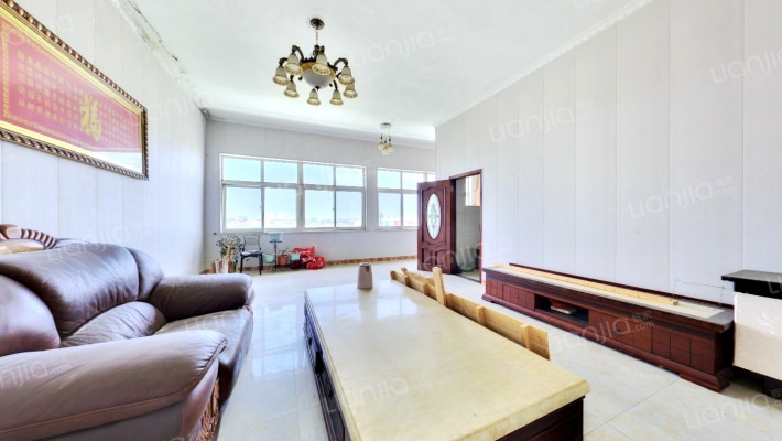 灯具市场商住楼二手房实景图