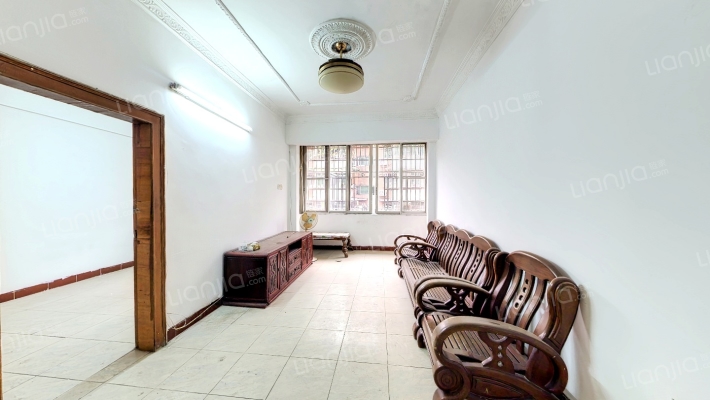 机关宿舍二手房实景图